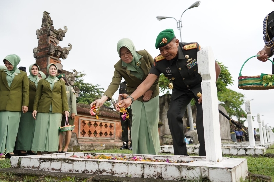 Hargai Jasa Para Pahlawan, Pangdam IX/Udayana Pimpin Peziarah Peringatan Hari Juang TNI AD ke-78