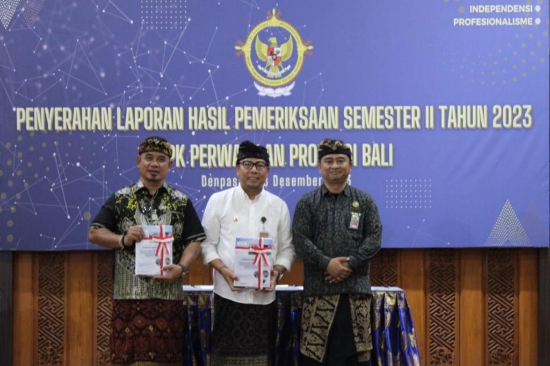 Pemkot Denpasar Terima LHP Kinerja Pengembangan Kawasan Perkotaan dari BPK RI Perwakilan Bali