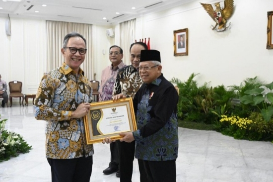 Wow! OJK Raih Predikat Badan Publik Informatif Terbaik 2023