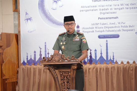 Benteng Rohani TNI – POLRI Menghadapi Era Digitalisasi, Kodam IX/Udayana Gelar Doa Peringati Isra Mi’raj