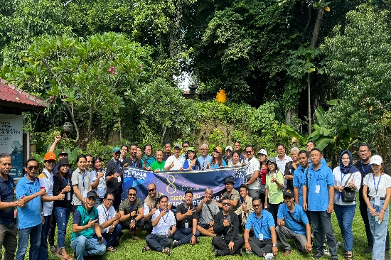 Peradi Sai Denpasar Peduli Lingkungan, Tanam Pohon dan Siram Eco Enzim di Tukad Bindu