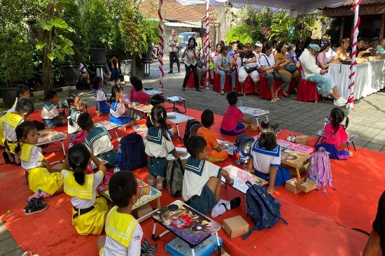 Puluhan Peserta Ikuti Berbagai Lomba Serangkaian Bulan Bung Karno di Kelurahan Penatih