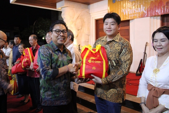 Wawali Arya Wibawa Hadiri Santutthi Citta Serangkaian Hari Raya Trisuci Waisak 2568 BE Tahun 2024