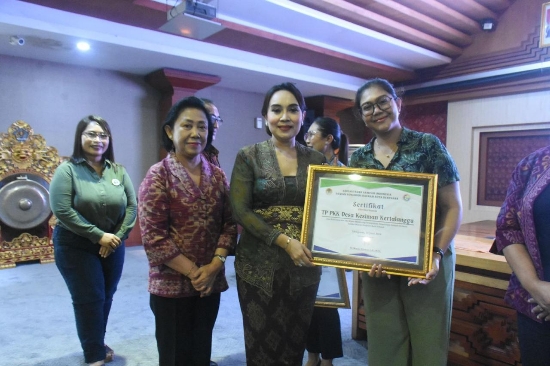 Ketua GOW Kota Denpasar, Ayu Kristi Arya Wibawa Buka Workshop Optimalisasi Kinerja Bank Sampah PKK Se-Kota Denpasar