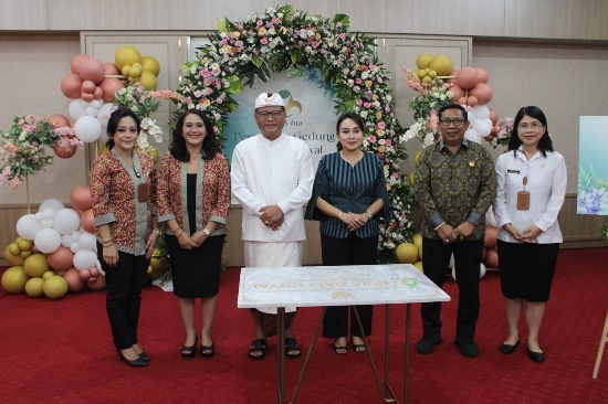 Dukung Peningkatan Pelayanan Kesehatan Ibu, dan Anak: Sekda Alit Wiradana Resmikan RSIA Bali Royal