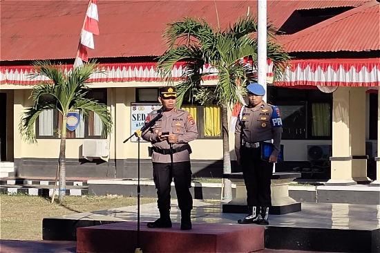 Hari Pertama Bertugas di Polres Mabar, AKBP Christian Kadang Minta Anggota tidak Terlibat Judi Online