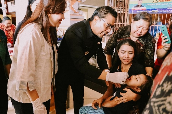 Wawali Arya Wibawa Tinjau Pelaksanaan PIN Berlangsung Serentak, Pemkot Sediakan 896 Pos Imunisasi Polio