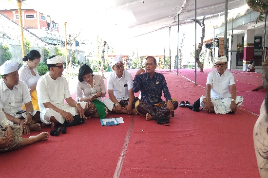 SMK PGRI 3 Denpasar Gelar Persembahyangan Hari Saraswati, Terima 822 Siswa
