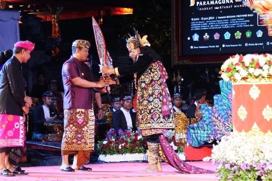Pj. Gubernur Bali Resmi Tutup Pesta Kesenian Bali ke-46 Tahun 2024