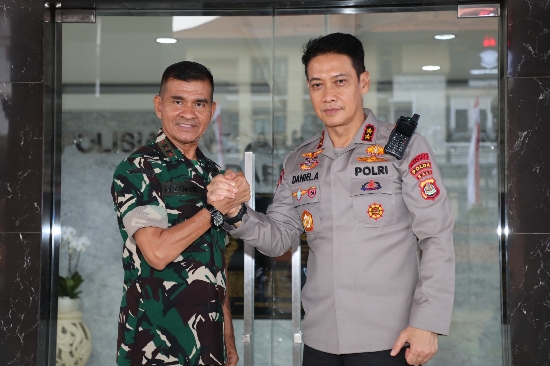 Pangdam IX/Udayana Kunjungi Polda Bali