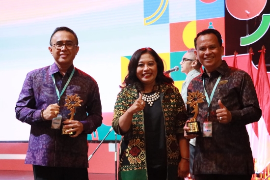 Pemkot Denpasar dan BPD Bali Raih Penghargaan OJK pada Program Literasi dan Inklusi Keuangan Terbaik