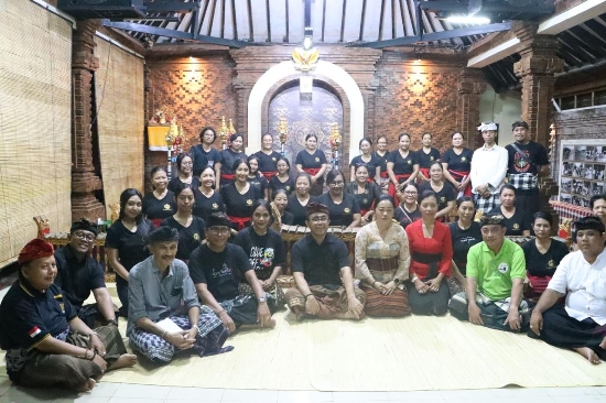 Wali Kota Jaya Negara Tinjau Persiapan Sekehe Gong PKK se-Dangin Puri Kangin