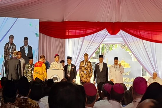 Menyambut Pemimpin Vatikan, Merayakan Keberagaman