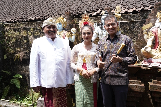 Pangdam Zamroni Laksanakan Simakrama di Puri Blahbatuh Bali