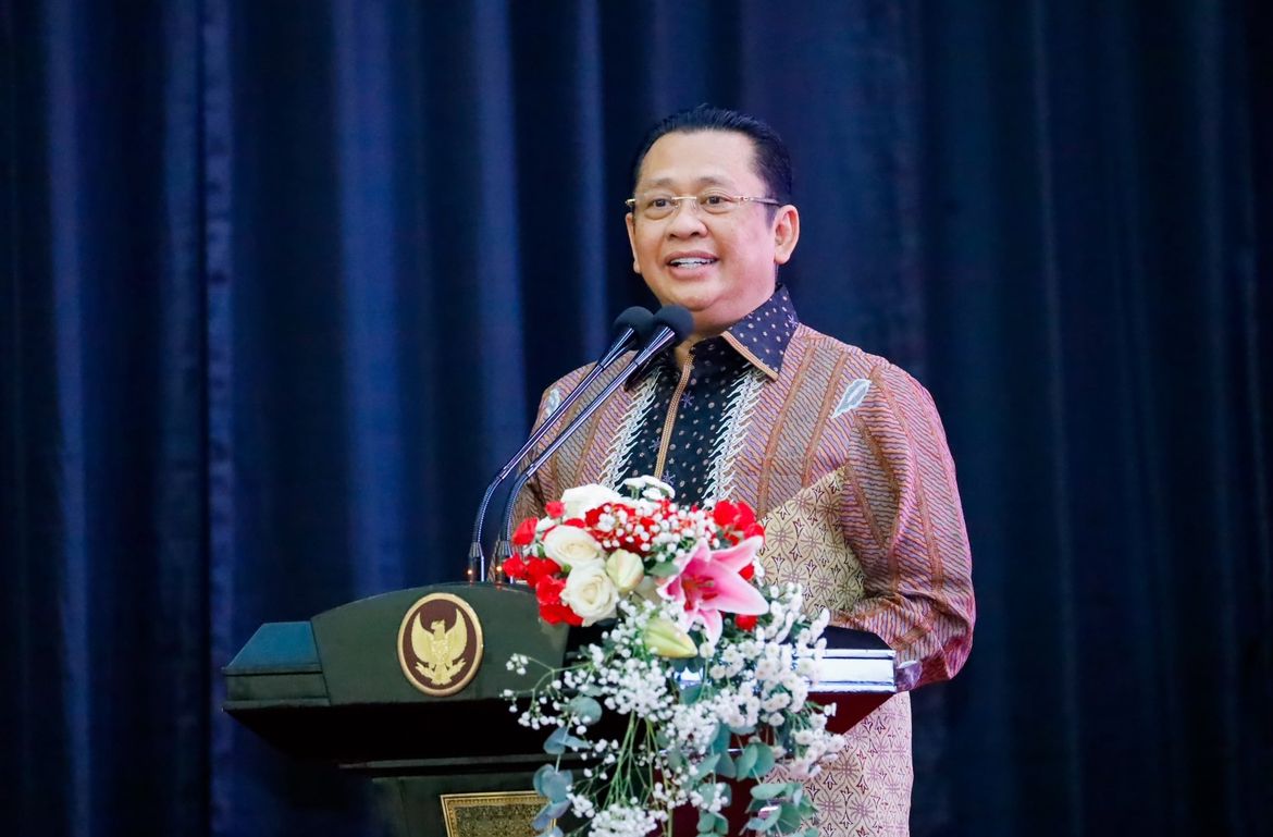 Catatan Politik Senayan