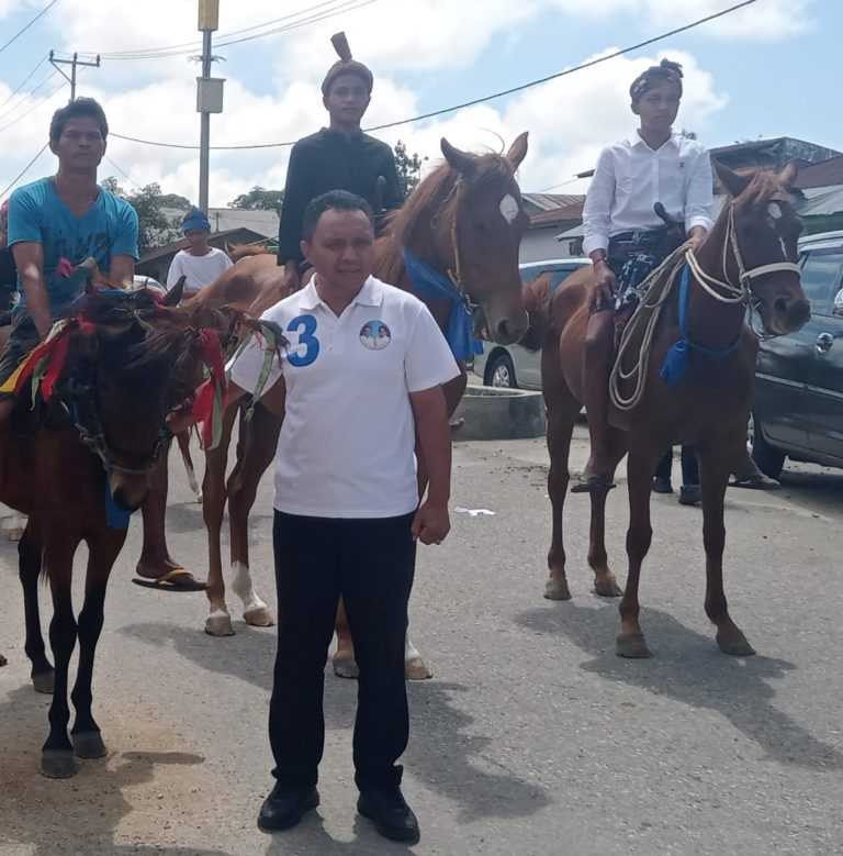 Disambut Pasukan Berkuda, SPK jadi Simbol Persatuan di Sumba Barat