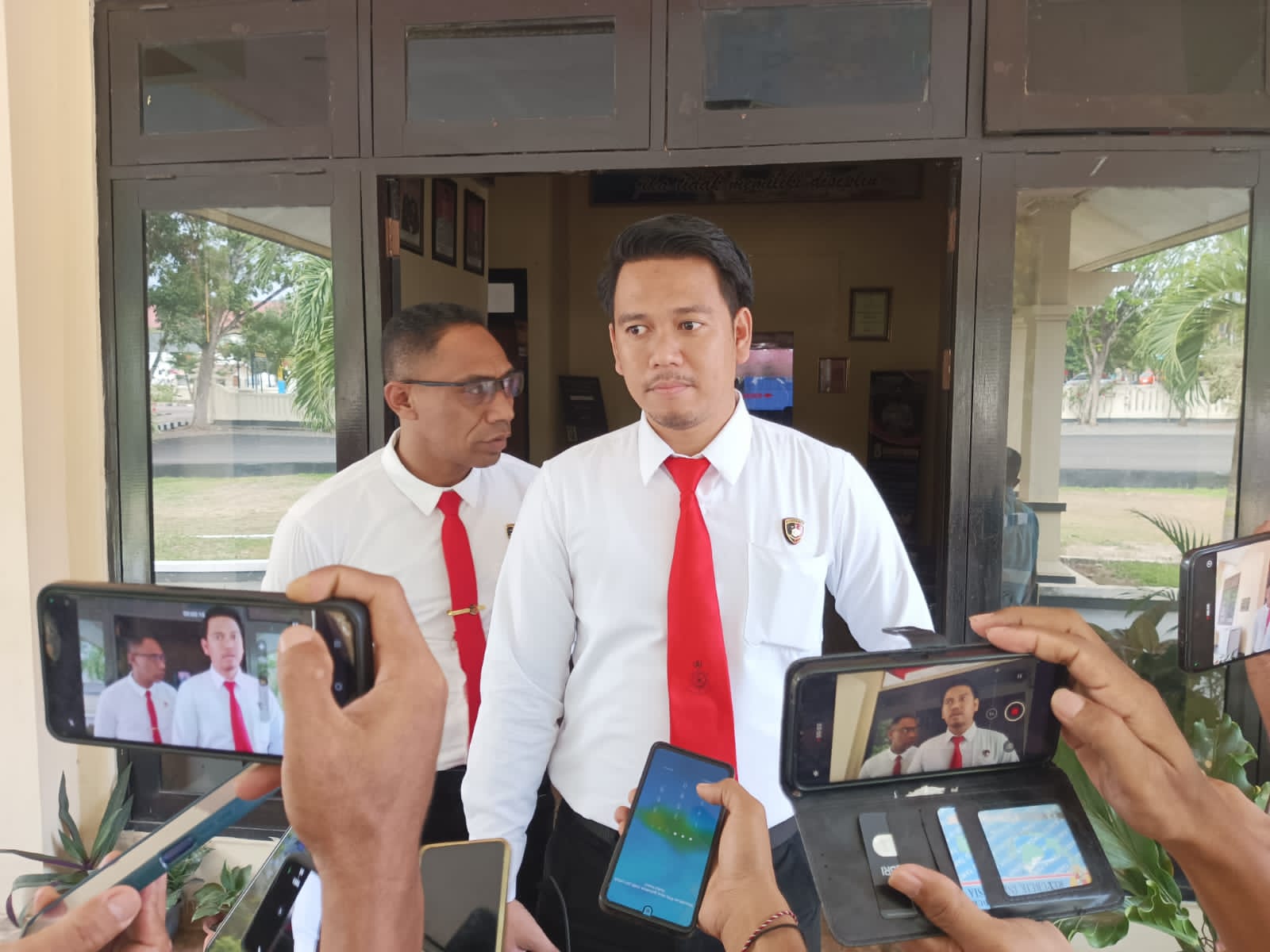 Kasat Reskrim Polres Mabar Minta PN Labuan Bajo tidak Memperlambat Tangani Kasus Pemalsuan Dokumen