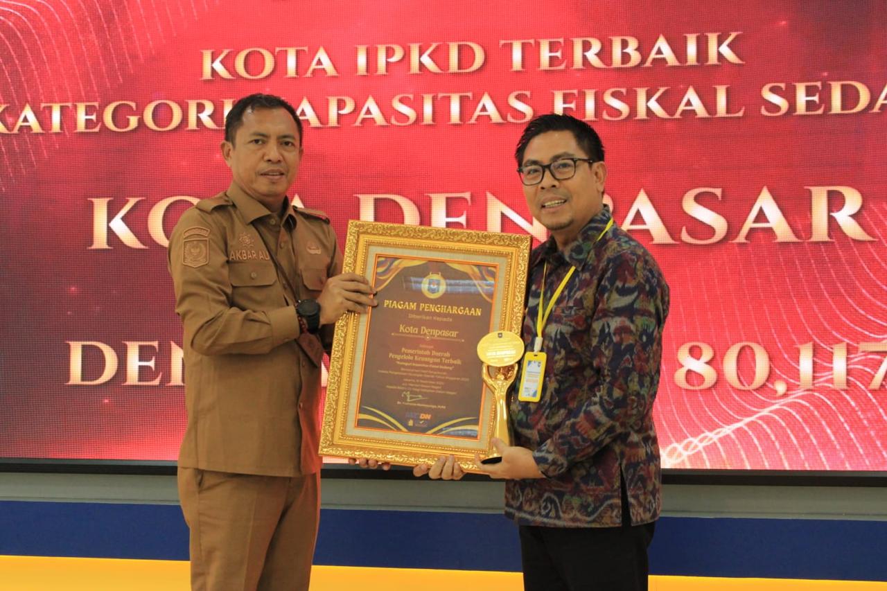 Denpasar Raih Penghargaan Indeks Pengelolaan Keuangan Daerah Terbaik Nasional
