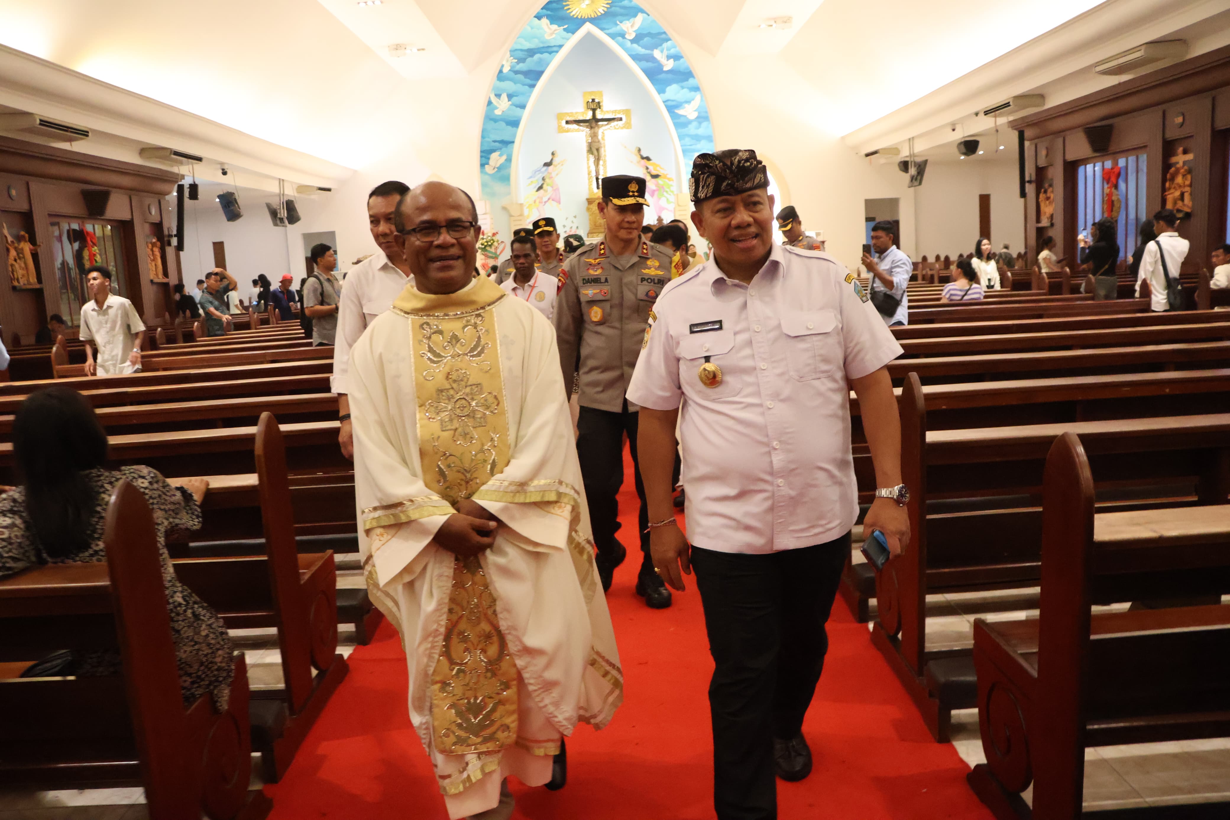 Monitoring Kamtibmas Malam Tahun Baru 2025, Pj. Gubernur Mahendra Jaya Sebut Bali Relatif Aman dan Kondusif
