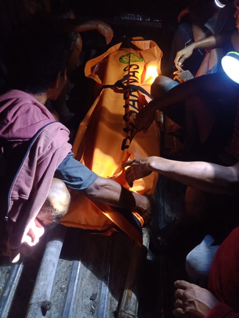 Polisi Berhasil Temukan Petani yang Hilang Tersapu Ombak di Lembor Selatan dalam Kondisi Meninggal Dunia