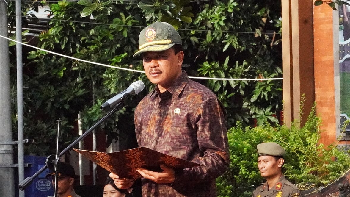 Sekda Dewa Indra: Tingkatkan Kemampuan Komunikasi, Pol PP dan Satlinmas Harus Humanis dalam Menangani Pelanggaran