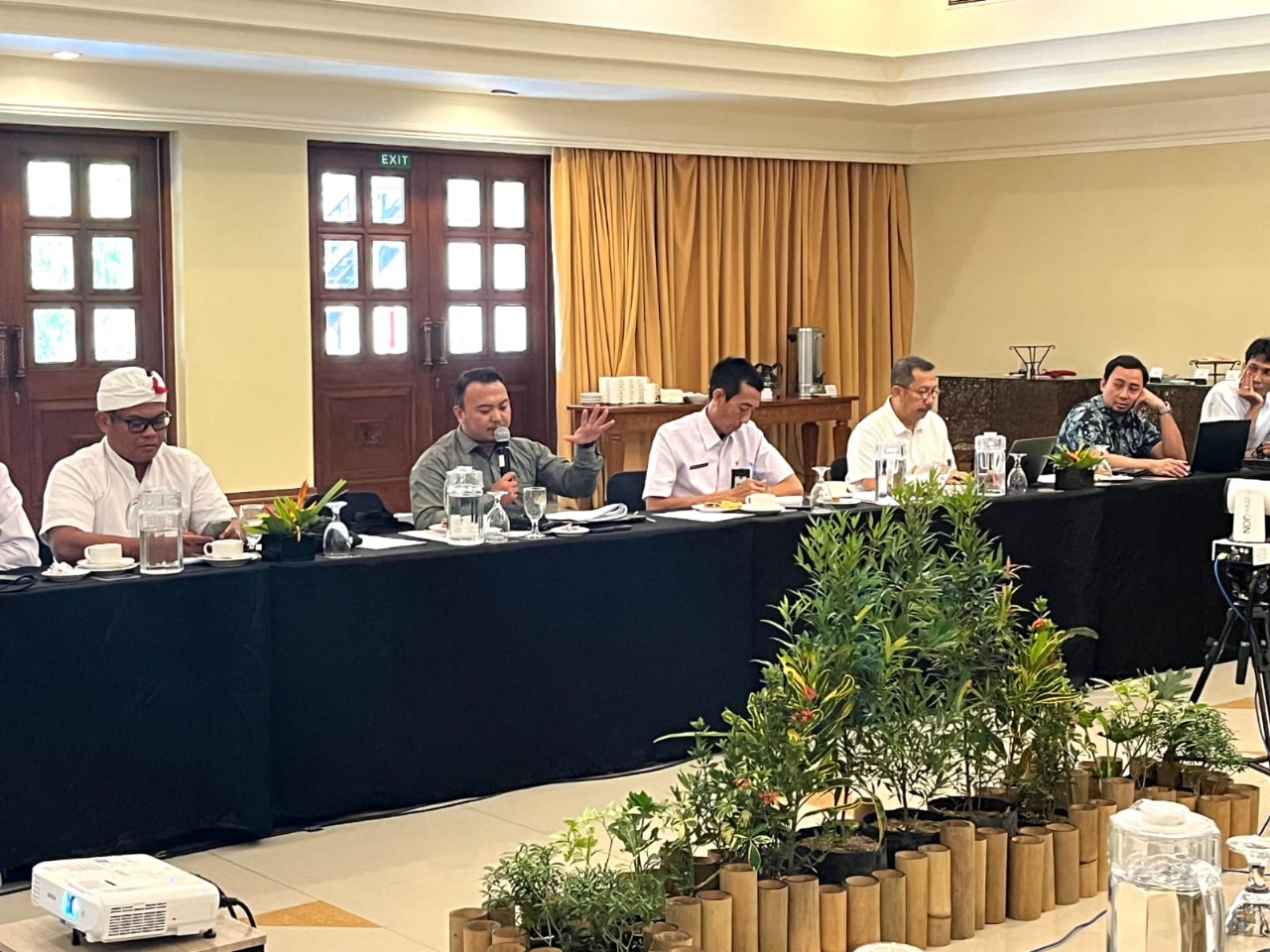 WALHI Bali Kritisi Pembahasan Dokumen ANDAL RKL-RPL Rencana Pembangunan Terminal LNG dan Fasilitas Pipa Penyaluran Gas PT. DEB
