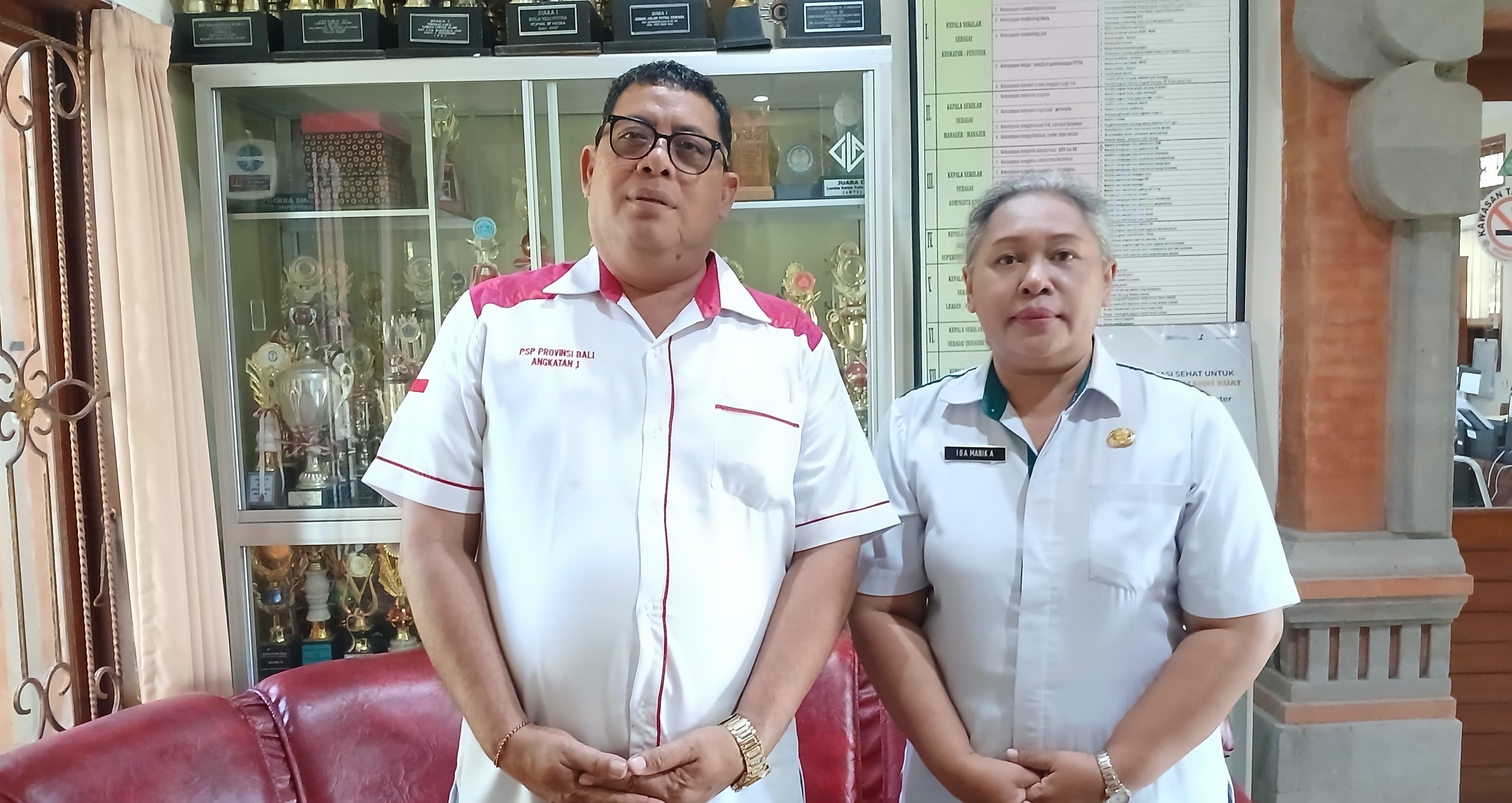 Momentum Perayaan Hardiknas 2 Mei 2025, Civitas SMA Negeri Negeri 5 Denpasar Diisi Upacara Bendera