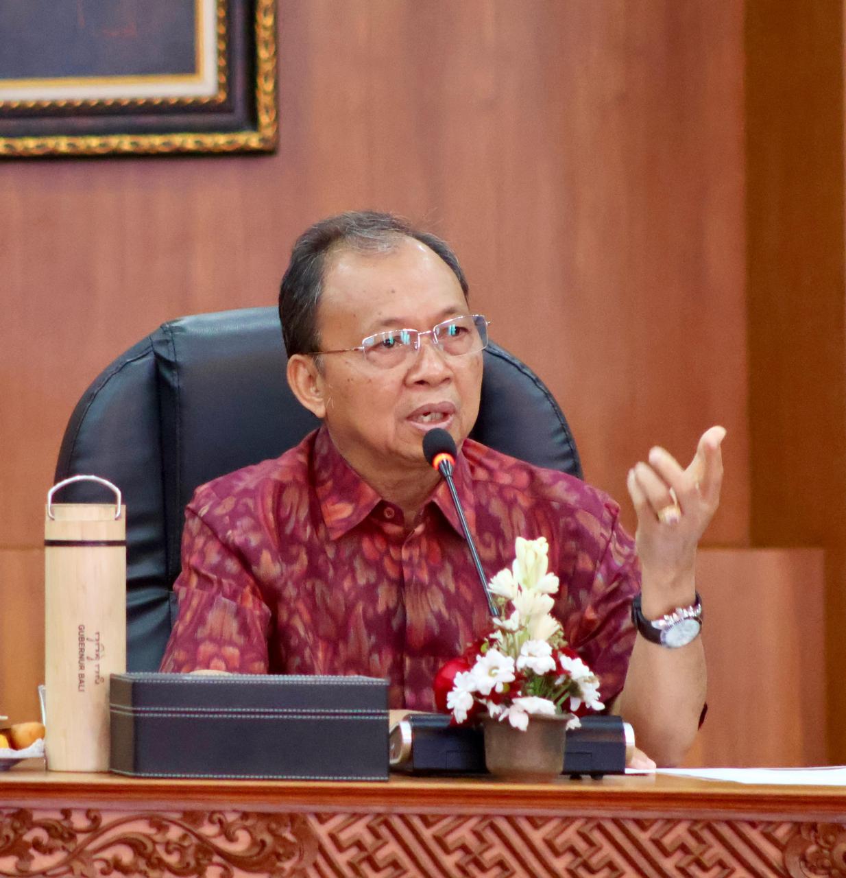 Gubernur Bali Minta Percepat Penerapan Usada Bali secara Sistematis dan Terstandar dalam Pelayanan Kesehatan