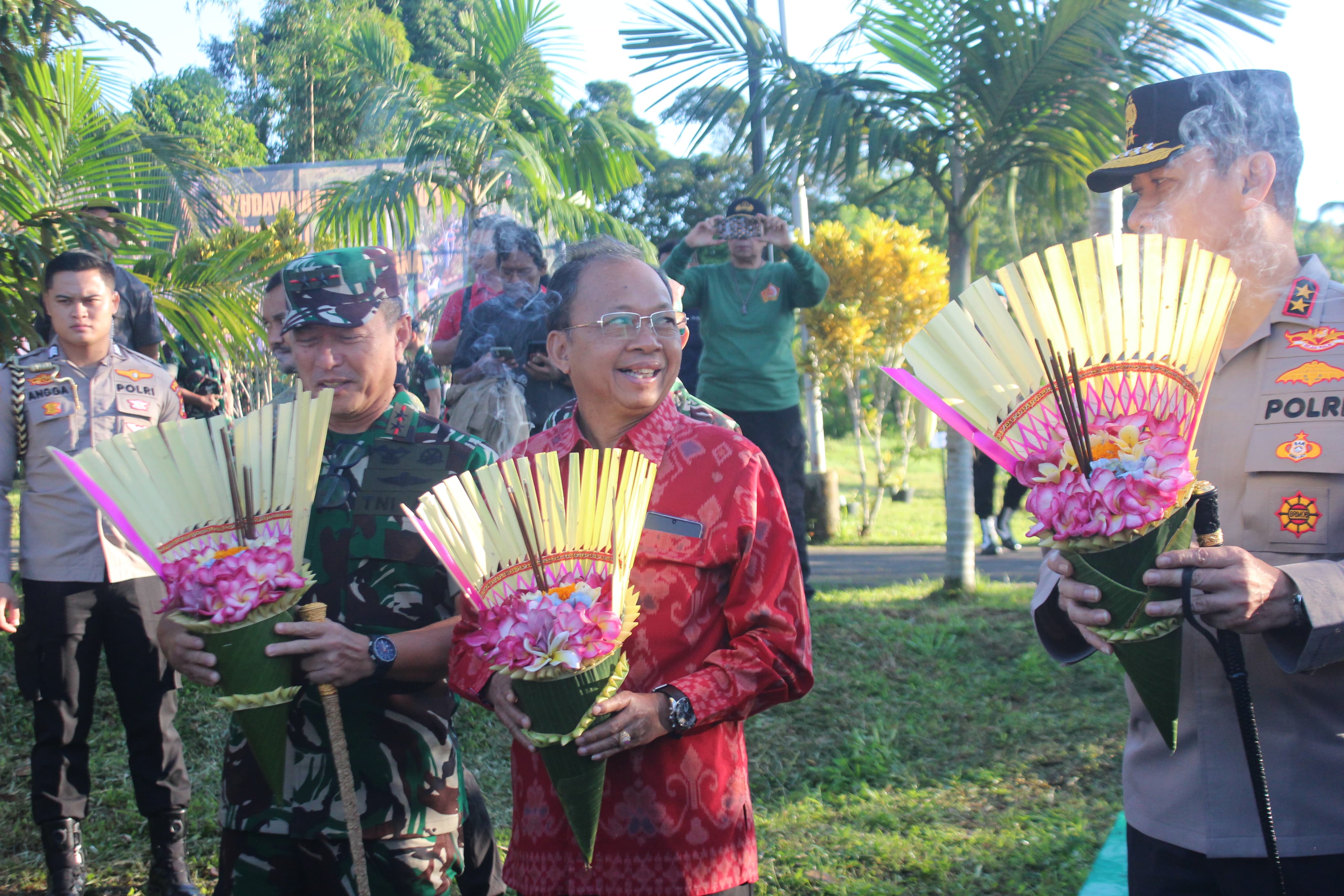 Tanam 19.000 Bibit Pohon Serentak di Bali Bersama Kodam IX Udayana, Gubernur Koster: Menanam Harapan untuk Anak Cucu