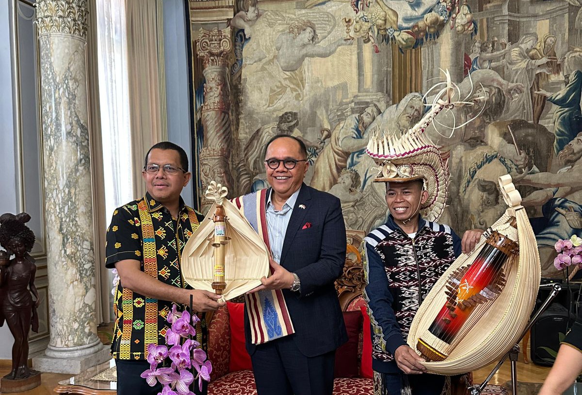 Gubernur NTT Melki Laka Lena, Bawa Misi Budaya dan Pariwisata ke Italia, Dorong Promosi Tour de ENTETE di Eropa