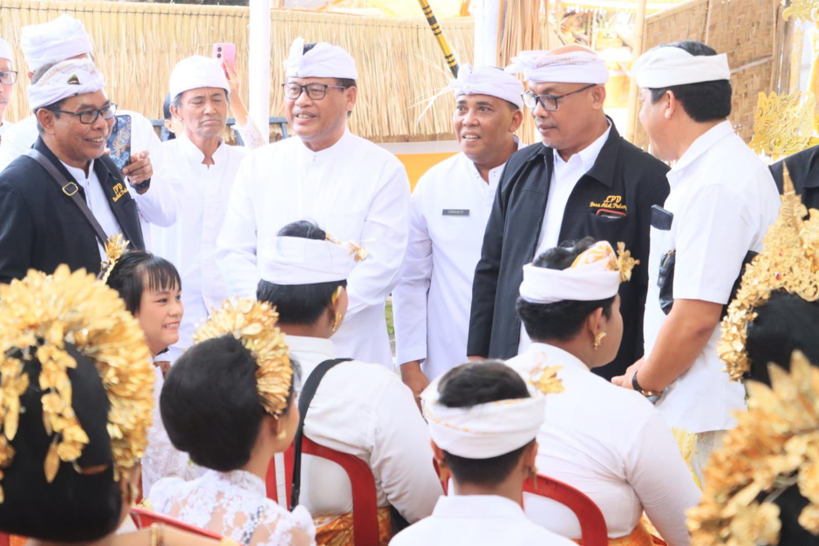 Sekda Alit Wiradana Hadiri Karya Agung Maligia Punggel dan Mepandes di Desa Adat Pedungan