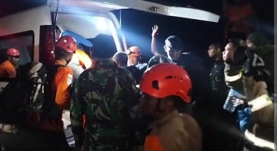 TIM Gabungan sukses Evakuasi Jasad Pendaki Asal Brasil yang Terjatuh di Lereng Gunung Rinjani