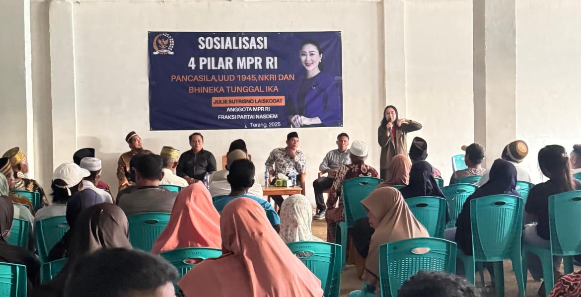 Membangun Kesadaran Nasional dan Memelihara Keutuhan Bangsa, Julie Sutrisno Laiskodat Gelar Sosialisasi 4 Pilar Kebangsaan di Labuan Bajo