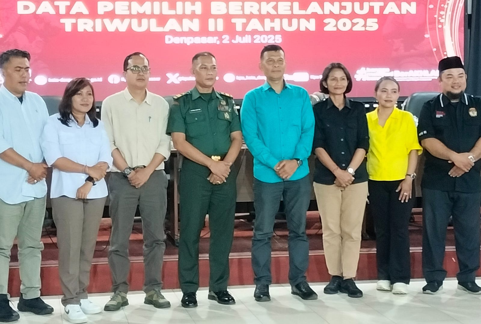 Kaprim Kodim 1611/Badung Hadiri Rapat Pleno Terbuka Rekapitulasi Pemutakhiran Data Pemilih Berkelanjutan TW II Tahun 2025
