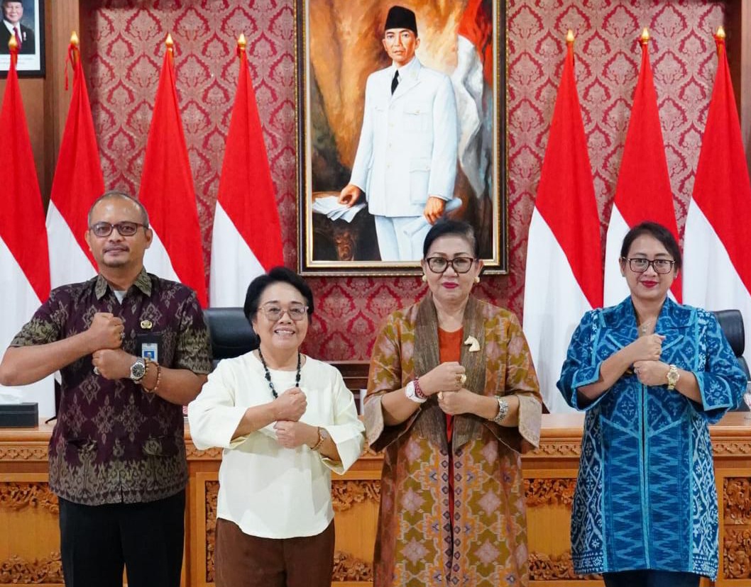 Ajak Mahasiswa UNUD Jadi Agen Perubahan, Duta PSBS PADAS Putri Koster Tekankan Pentingnya Pemilahan Sampah dari Sumber