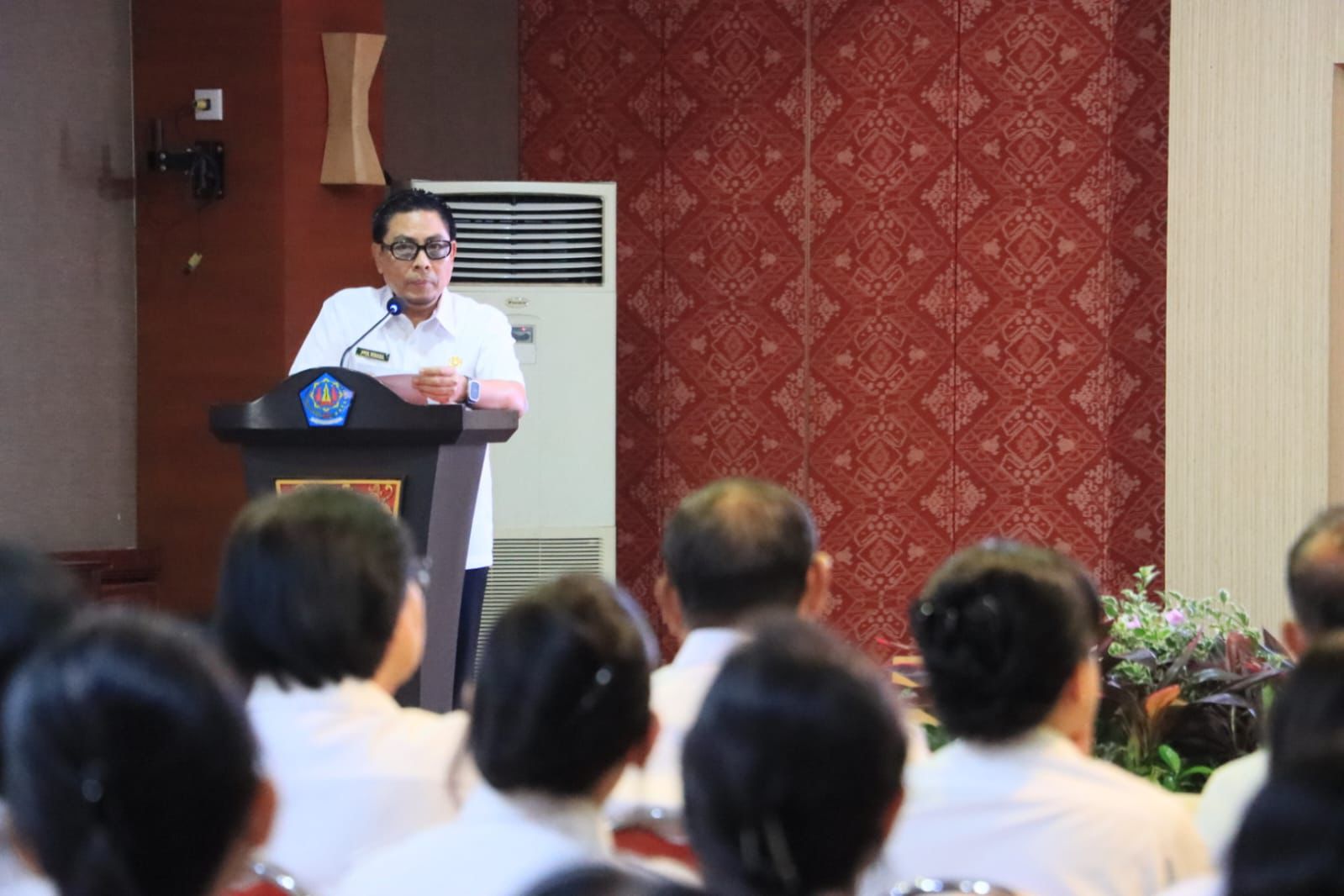 Wawali Arya Wibawa Buka Sosialisasi Pengawasan Pelayanan Publik
