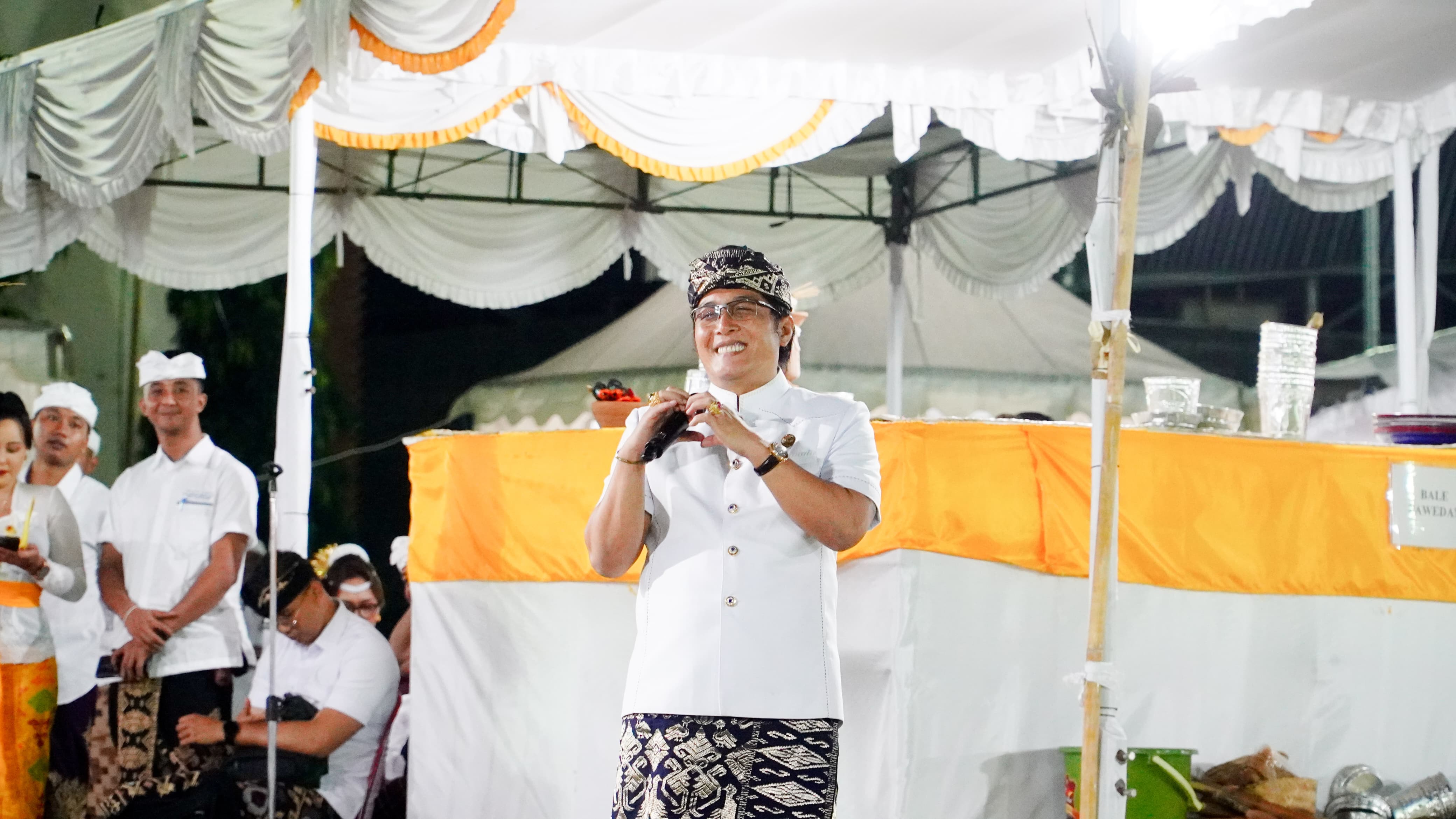 Hadiri Karya Pitra Yadnya dan Manusa Yadnya Kinembulan Desa Adat Sading, Giri Prasta: Solidaritas Ringankan Beban Masyarakat