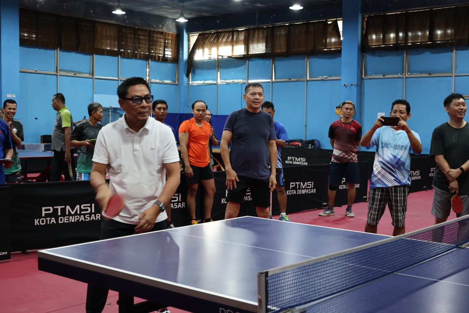 Jalin Silahturami dan Toleransi Umat Beragama, Wawali Arya Wibawa Buka Turnamen Tenis Meja MPUK Denpasar