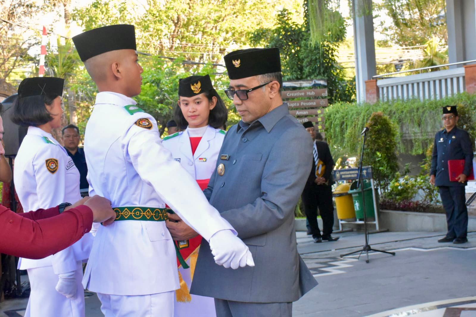 Wali Kota Jaya Negara Kukuhkan Paskibraka Kota Denpasar Tahun 2025