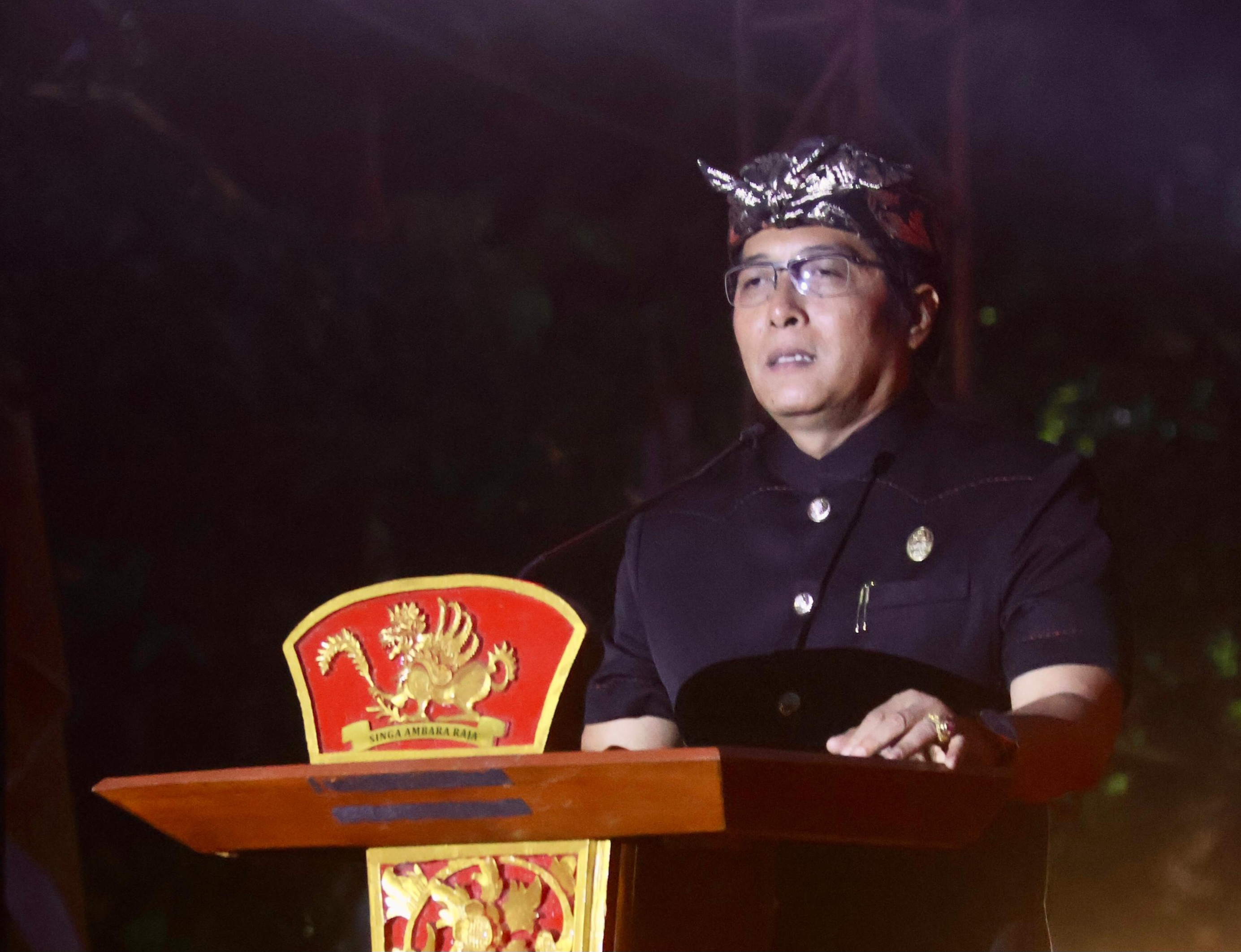 Dukung Bulfest 2025, Wagub Giri Prasta Serahkan Bantuan Rp50 Juta