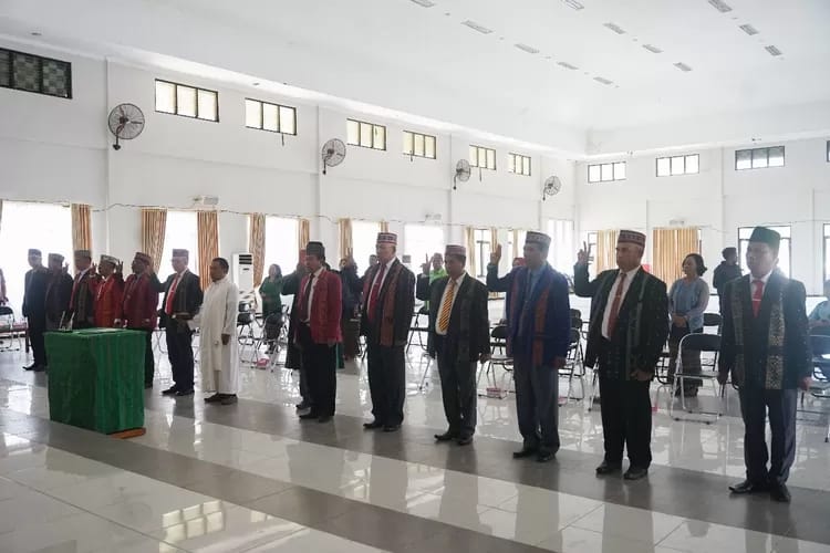 Bupati Agas Lantik Sejumlah Pejabat Tinggi Eselon II di Lingkup Pemda Matim