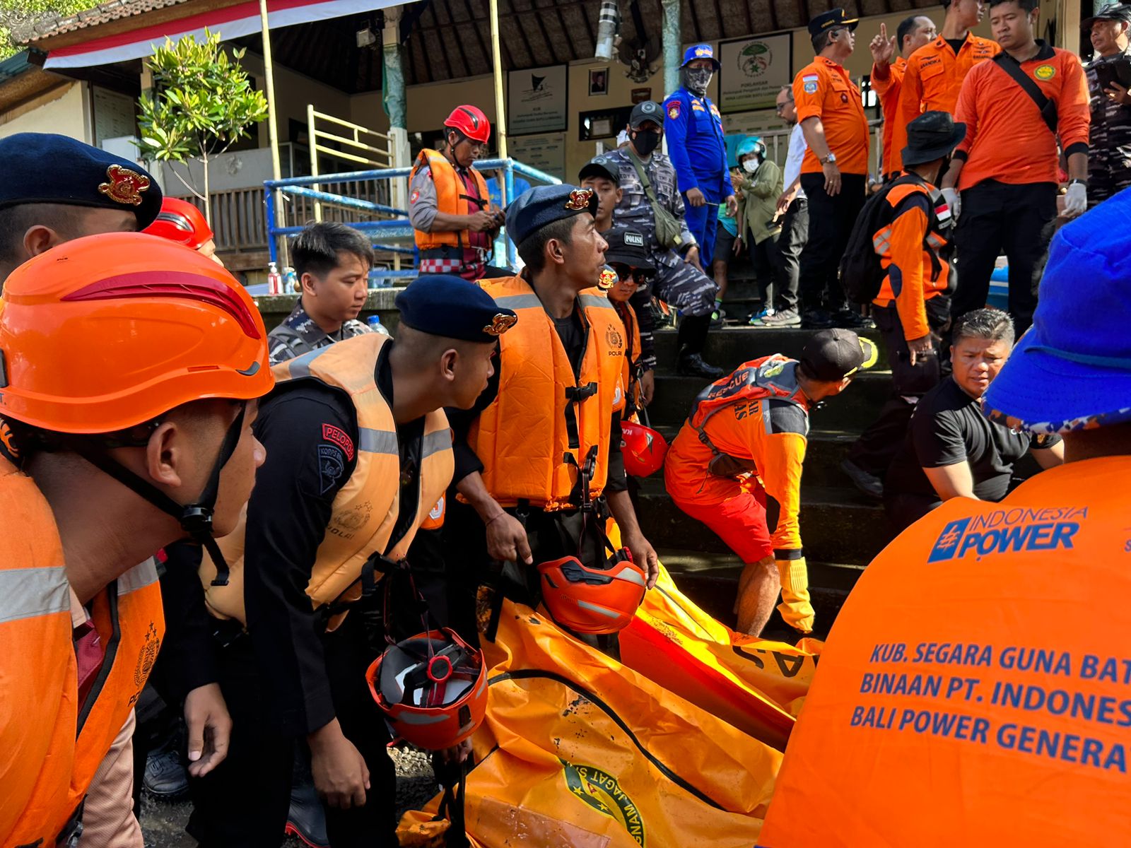 Satbrimobda Bali Temukan 5 Korban Meninggal Pascabanjir di Muara Mangrove Badung
