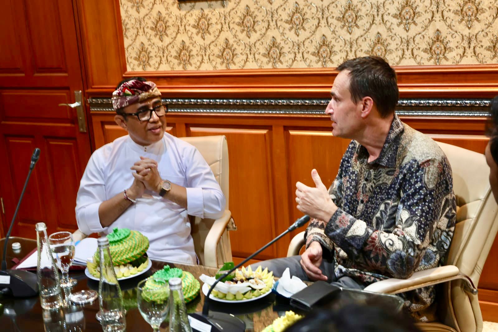 Walikota Jaya Negara Terima Kunjungan Dubes Finlandia