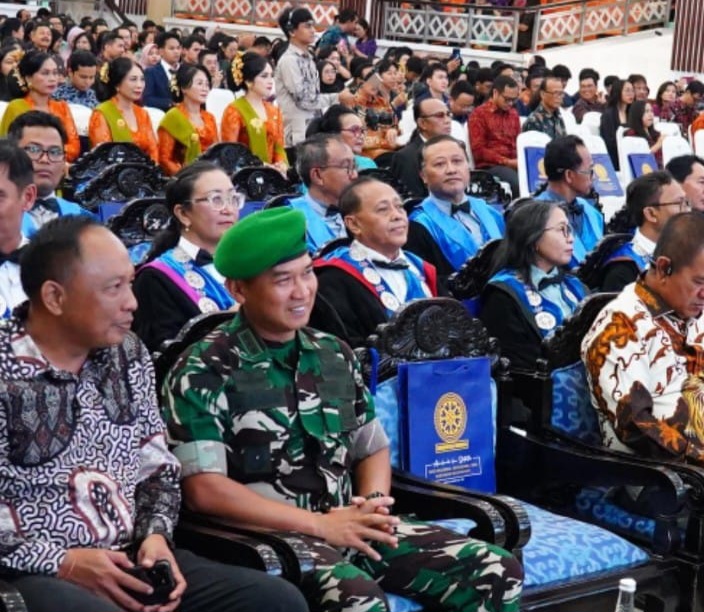 Kapendam IX/Udayana Hadiri Dies Natalis ke-63 Universitas Udayana; Komitmen Dukungan TNI pada Dunia Pendidikan