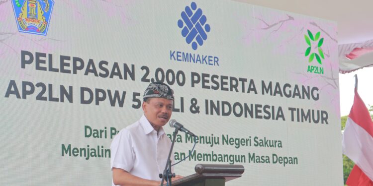 .183 Peserta Magang Dilepas Menuju Jepang, Sekda Dewa Indra Ajak Jadi Duta Bangsa yang Disiplin dan Tangguh