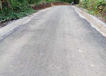 Masyarakat Apresiasi Pemda Manggarai Timur Perbaiki Jalan di Elar Selatan