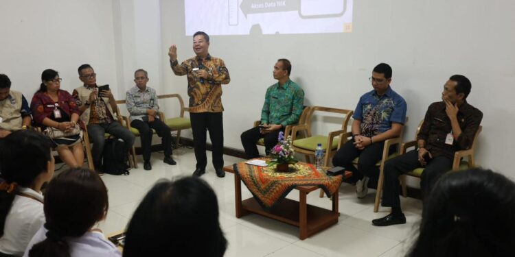 Dukcapil Denpasar Gelar Sosialisasi Percepat Digitalisasi Program Perlindungan Sosial