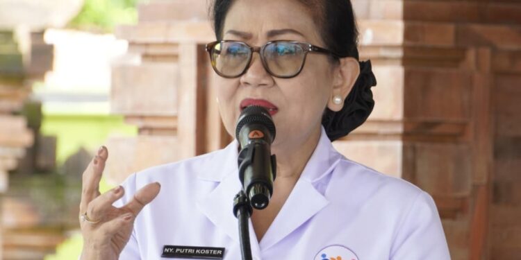 Posyandu Desa Adat Tegal Darmasaba Jadi Lokasi Aksi Sosial TP Posyandu Bali bersama Ibu Putri Koster