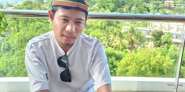 Eks Pemain Timnas Evan Dimas Kunjungi Labuan Bajo, Ajak Generasi Muda Bangun Karakter Lewat Sepak Bola