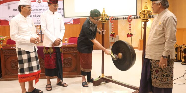Wali Kota Denpasar Jaya Negara Hadiri Paruman Madya MDA Bali Kota Denpasar